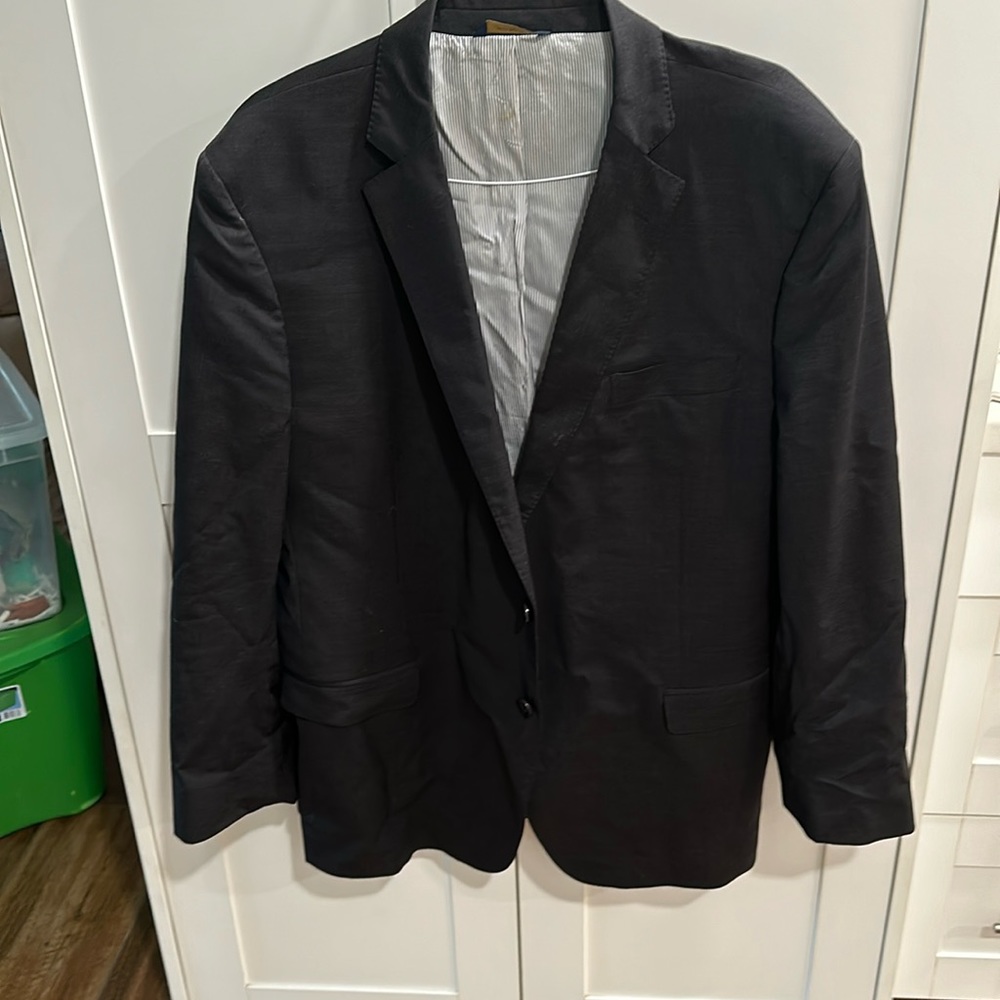 Brooks Brothers Charcoal Gray Suit Coat.  Size 48R